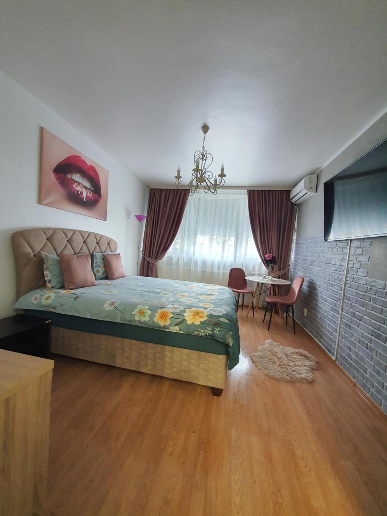 Chic Apartment- Place To Remember Galaţi Eksteriør bilde