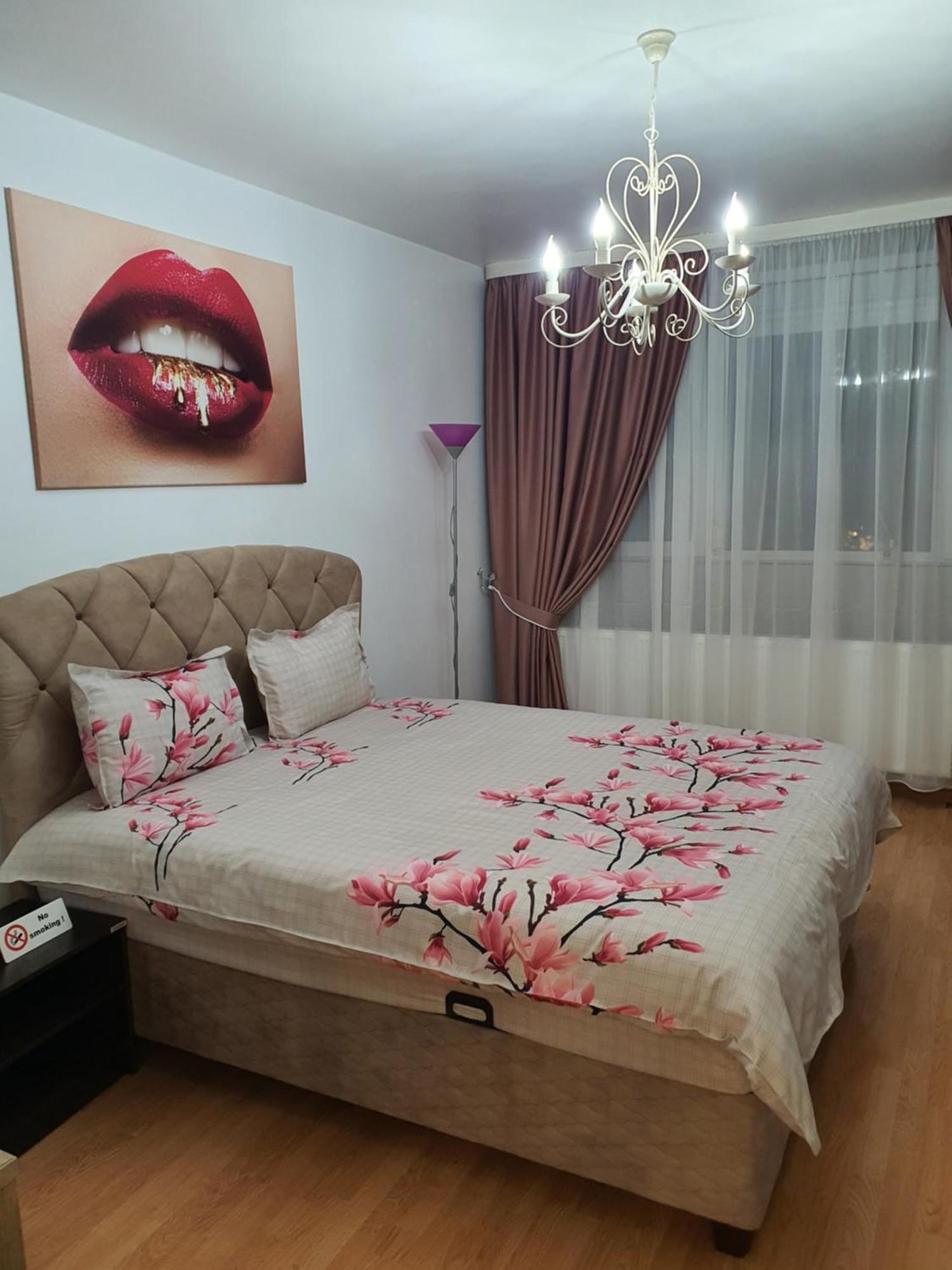 Chic Apartment- Place To Remember Galaţi Eksteriør bilde