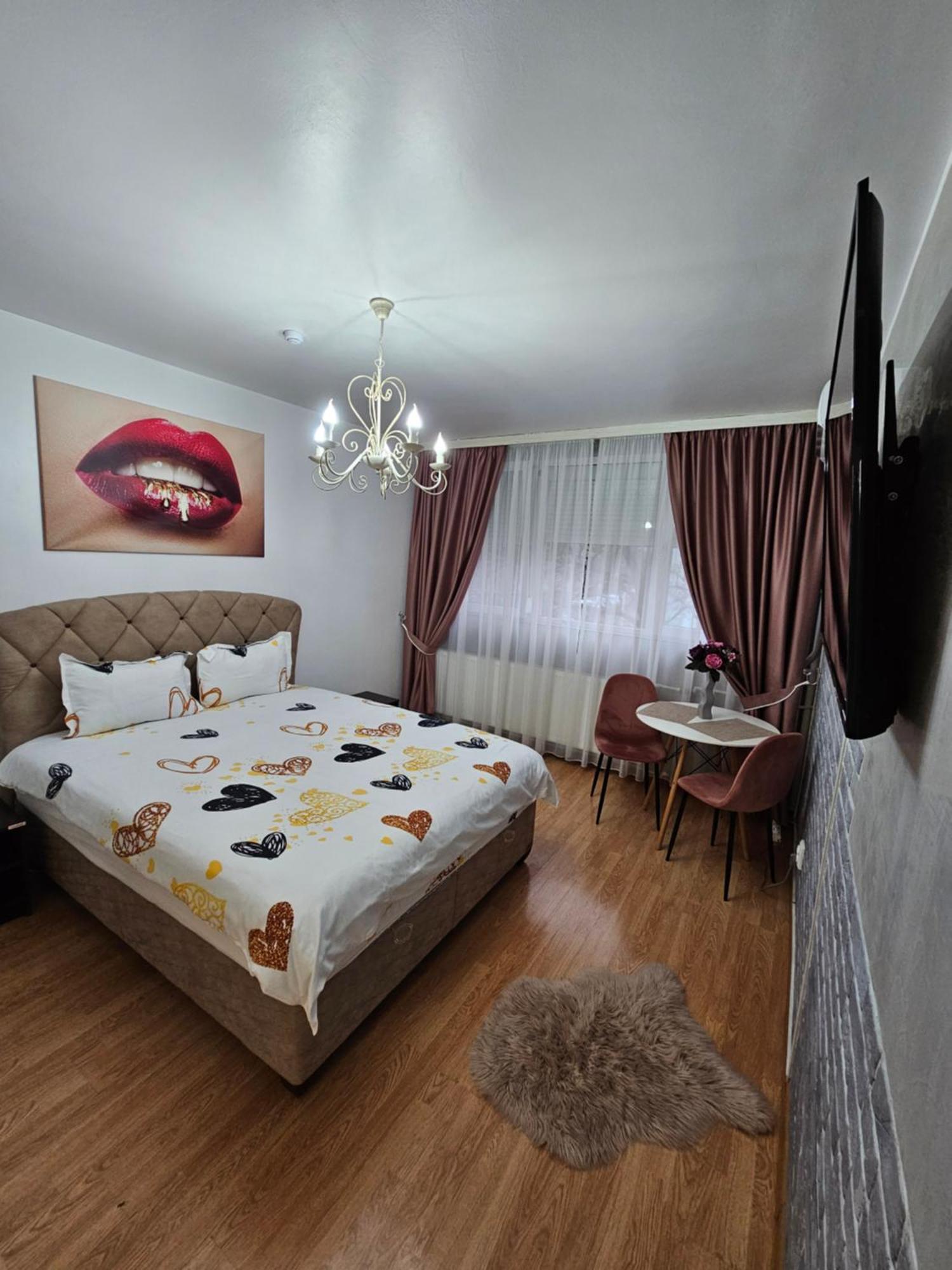Chic Apartment- Place To Remember Galaţi Eksteriør bilde