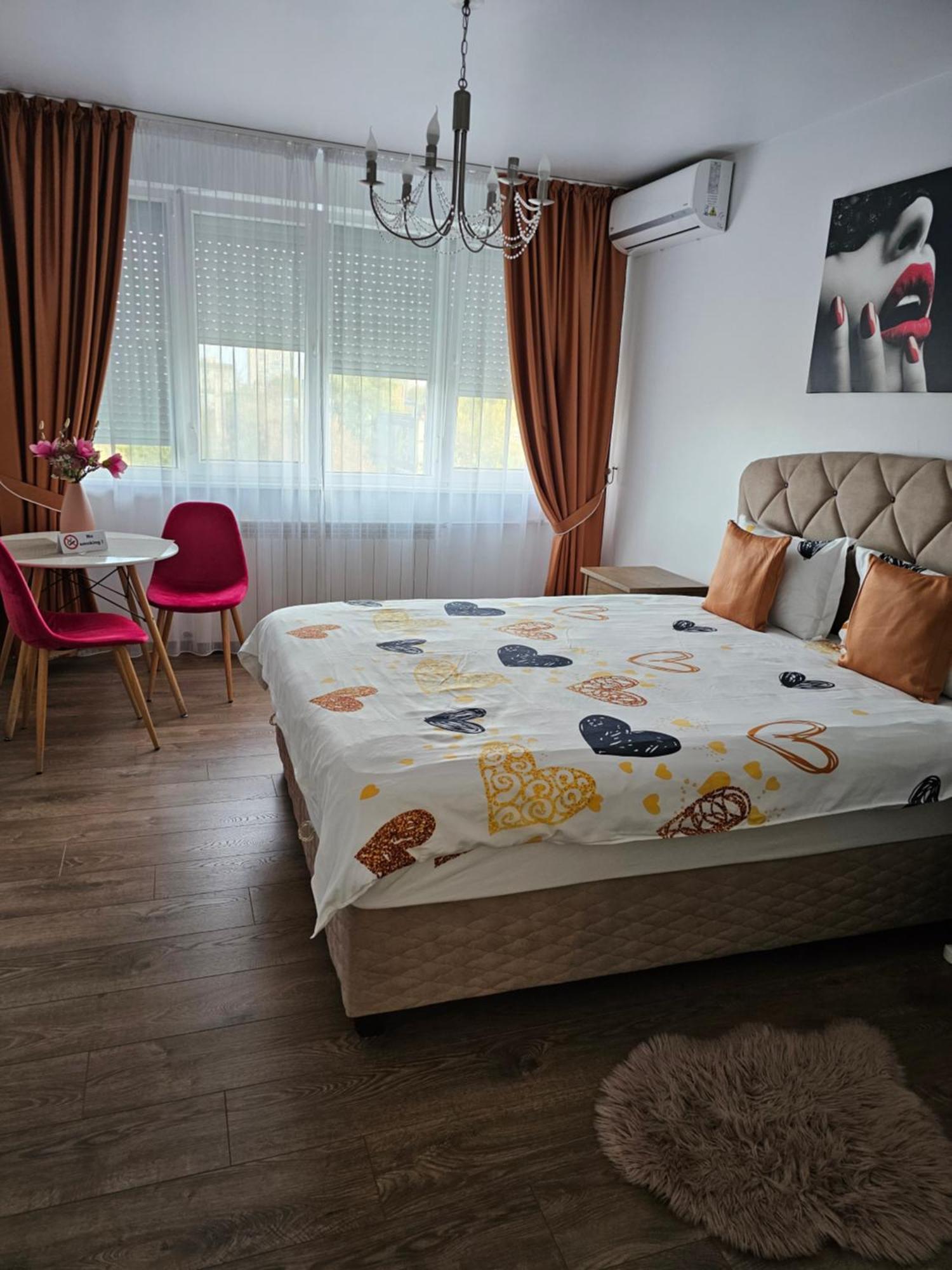 Chic Apartment- Place To Remember Galaţi Eksteriør bilde